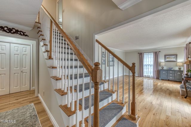 411 Elm Lane, Johnson City, TN 37604