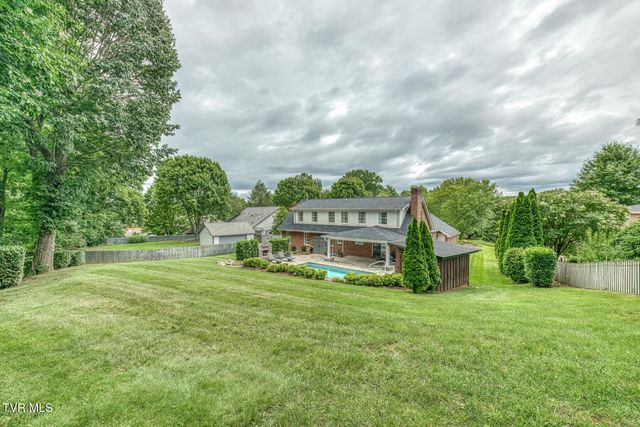 411 Elm Lane, Johnson City, TN 37604