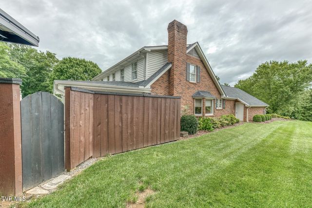 411 Elm Lane, Johnson City, TN 37604