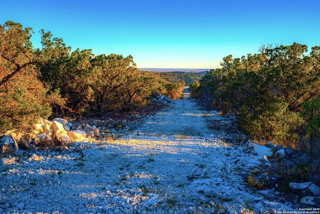 1659 Mesa Verde, Concan, TX 78838