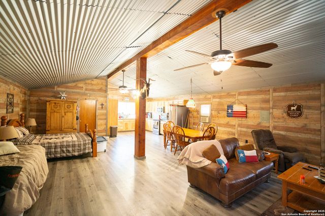 1659 Mesa Verde, Concan, TX 78838