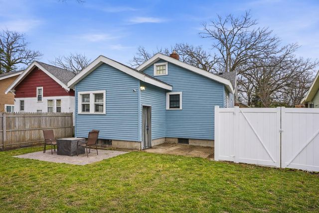 1743 Paris Avenue SE, Grand Rapids, MI 49507