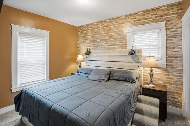 1743 Paris Avenue SE, Grand Rapids, MI 49507