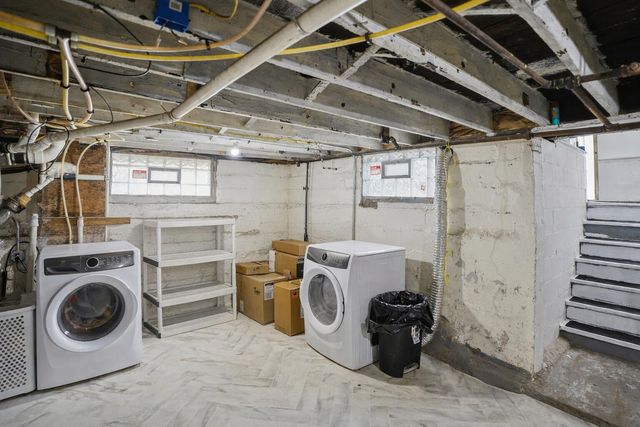 1743 Paris Avenue SE, Grand Rapids, MI 49507