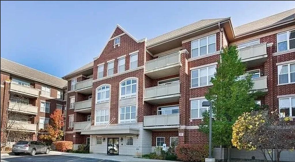 77 N Quentin Road 202, Palatine, IL 60067