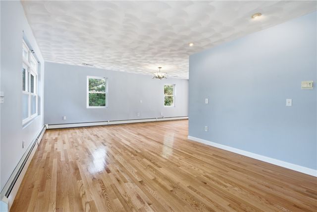 285 Angell Road, Lincoln, RI 02865