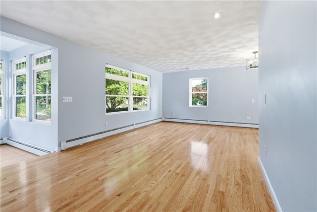 285 Angell Road, Lincoln, RI 02865