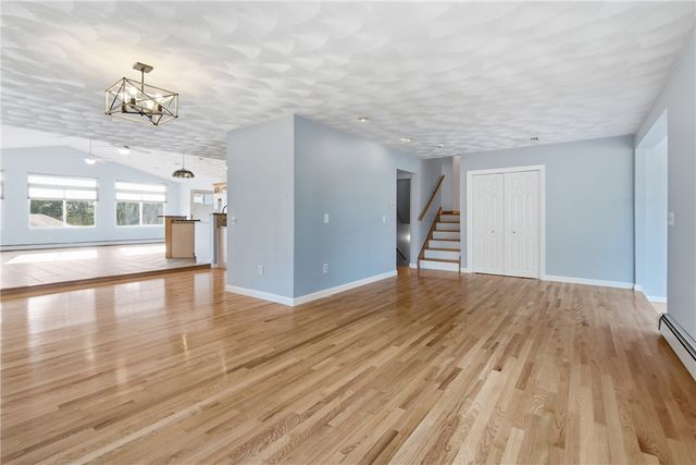285 Angell Road, Lincoln, RI 02865