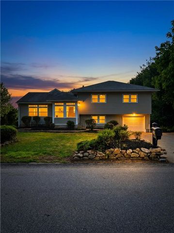 285 Angell Road, Lincoln, RI 02865