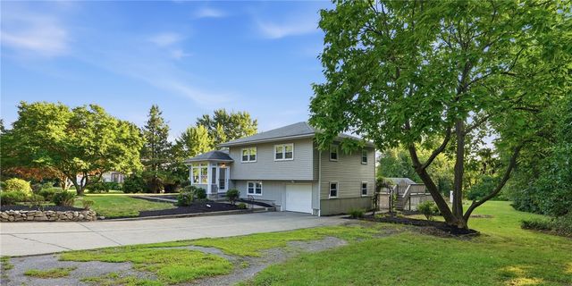285 Angell Road, Lincoln, RI 02865