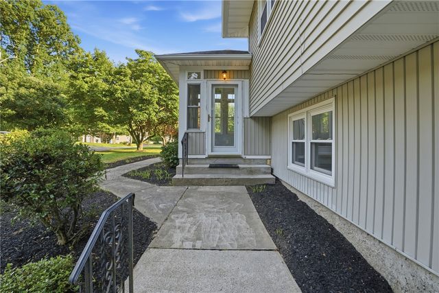 285 Angell Road, Lincoln, RI 02865