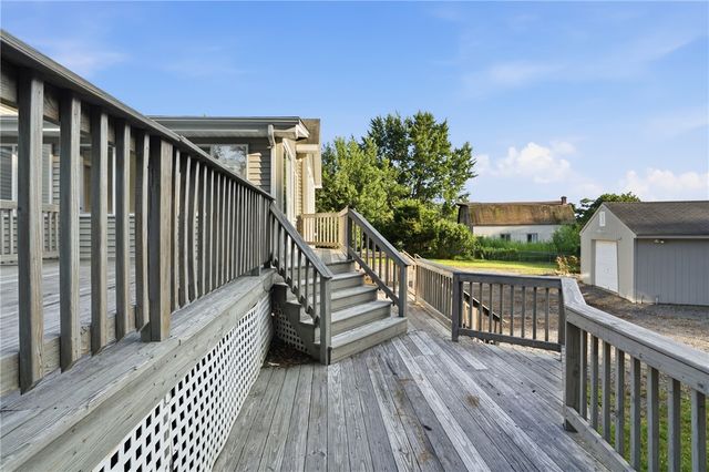 285 Angell Road, Lincoln, RI 02865