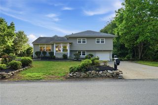 285 Angell Road, Lincoln, RI 02865