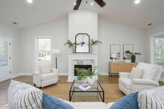 8 River Drive, Lady's Island, SC 29907