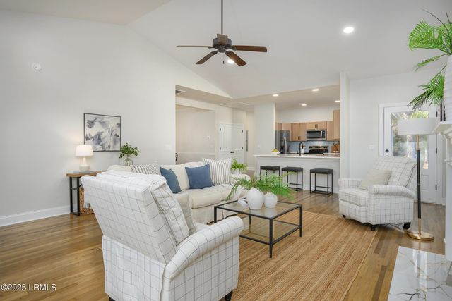 8 River Drive, Lady's Island, SC 29907