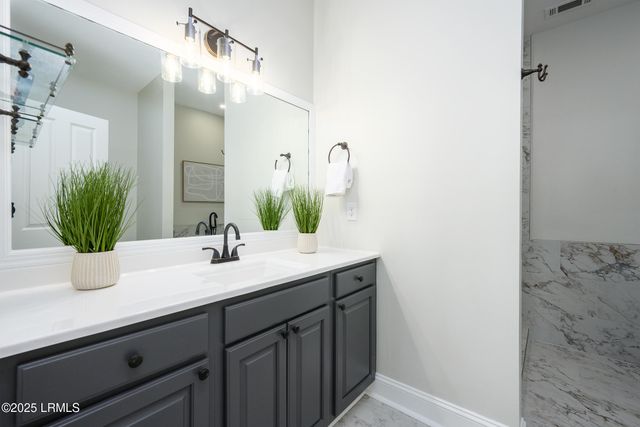 8 River Drive, Lady's Island, SC 29907