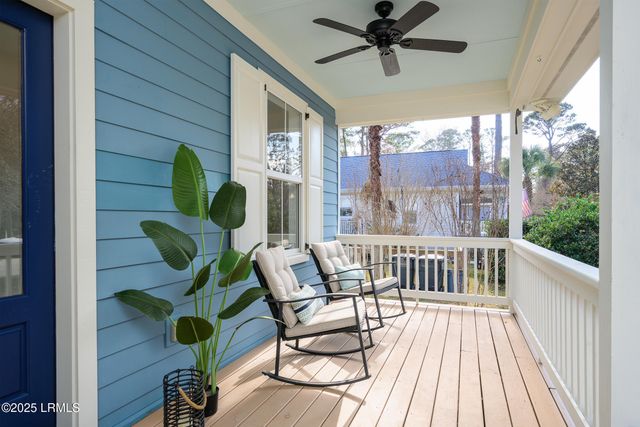 8 River Drive, Lady's Island, SC 29907