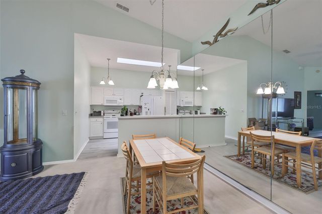 2414 OLD NANTUCKET COURT 57, Sun City Center, FL 33573