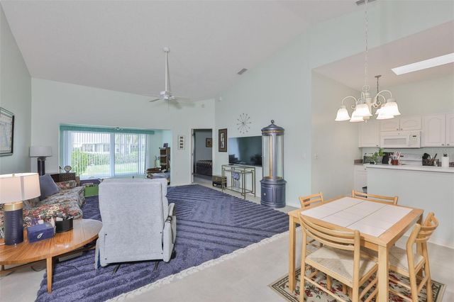 2414 OLD NANTUCKET COURT 57, Sun City Center, FL 33573