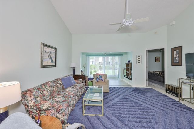 2414 OLD NANTUCKET COURT 57, Sun City Center, FL 33573