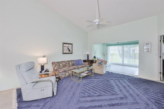 2414 OLD NANTUCKET COURT 57, Sun City Center, FL 33573
