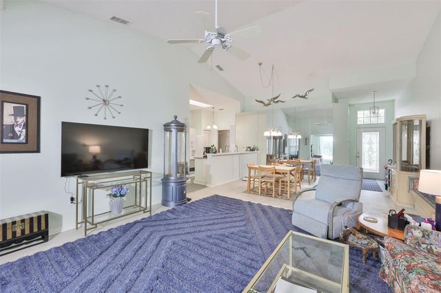 2414 OLD NANTUCKET COURT 57, Sun City Center, FL 33573