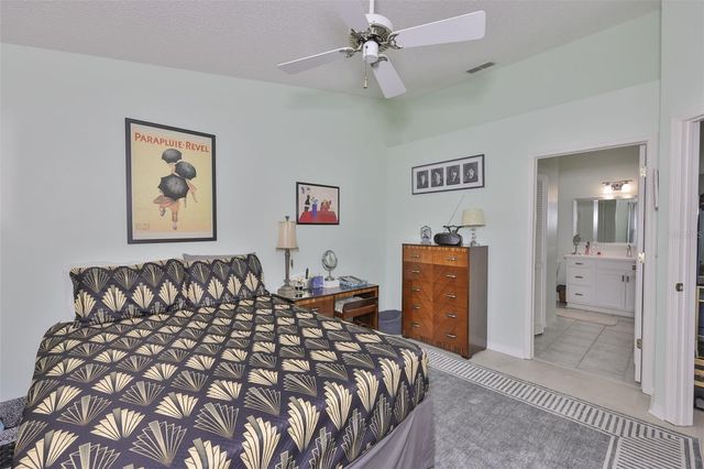 2414 OLD NANTUCKET COURT 57, Sun City Center, FL 33573