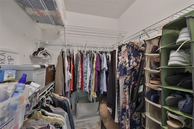 2414 OLD NANTUCKET COURT 57, Sun City Center, FL 33573