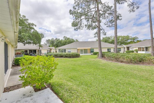 2414 OLD NANTUCKET COURT 57, Sun City Center, FL 33573