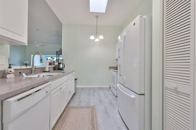 2414 OLD NANTUCKET COURT 57, Sun City Center, FL 33573