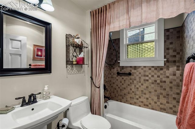 15 E Jefferson Street, Colorado Springs, CO 80907