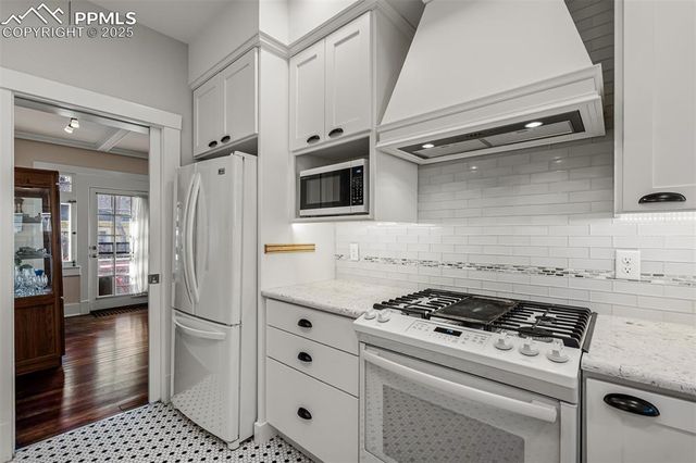 15 E Jefferson Street, Colorado Springs, CO 80907