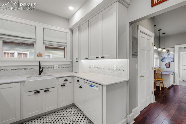 15 E Jefferson Street, Colorado Springs, CO 80907