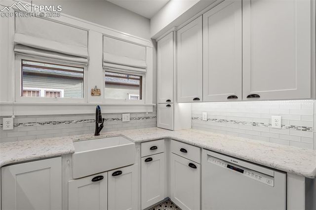 15 E Jefferson Street, Colorado Springs, CO 80907