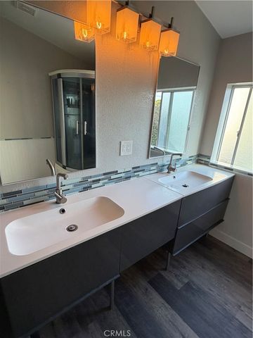 80 Huntington 218, Huntington Beach, CA 92648