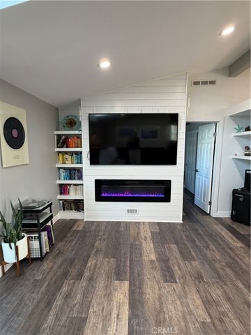 80 Huntington 218, Huntington Beach, CA 92648