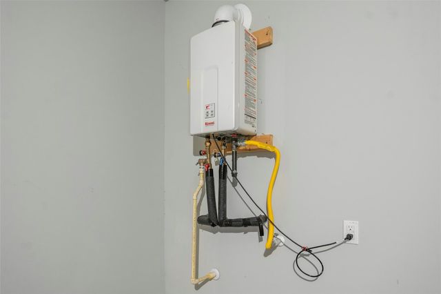 25953 Northpark Birch Drive, Porter, TX 77365