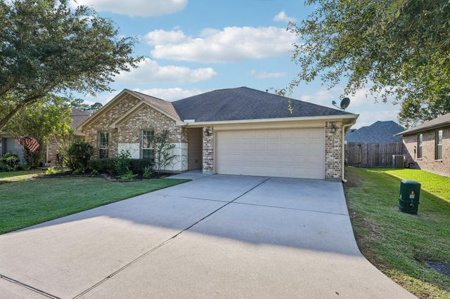 5012 Bayou Dr, Dickinson, TX 77539