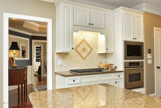 2705 Peachleaf Street, Raleigh, NC 27614