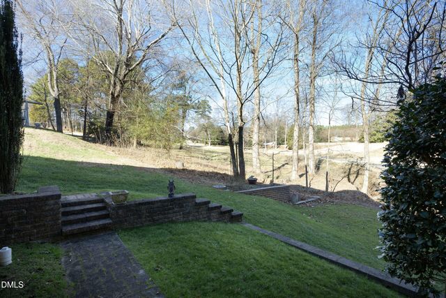 2705 Peachleaf Street, Raleigh, NC 27614