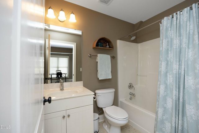 2705 Peachleaf Street, Raleigh, NC 27614