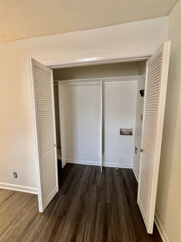 5156 Linbar Dr, Nashville, TN 37211