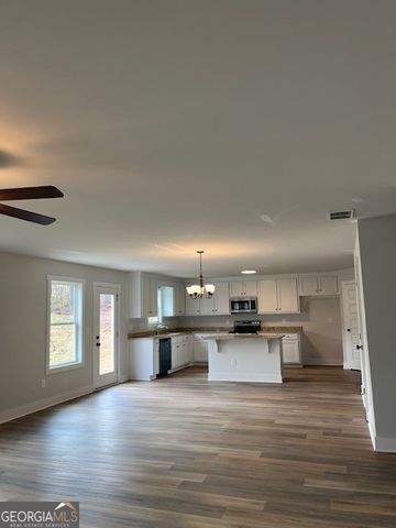 490 Riley Circle NW, Milledgeville, GA 31061