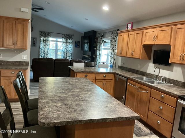 117 UNDERWOOD Drive, Palatka, FL 32177