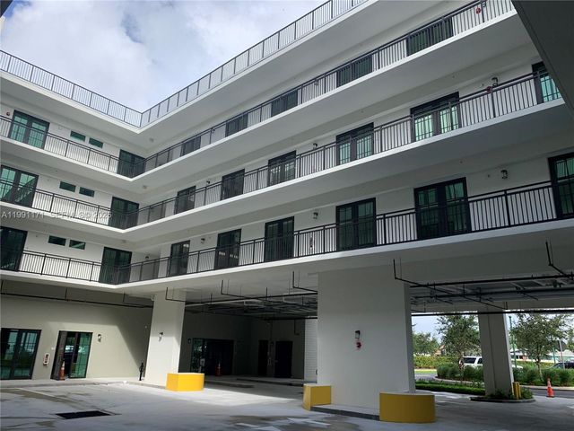 4100 SW 64th Ave 309, Davie, FL 33314