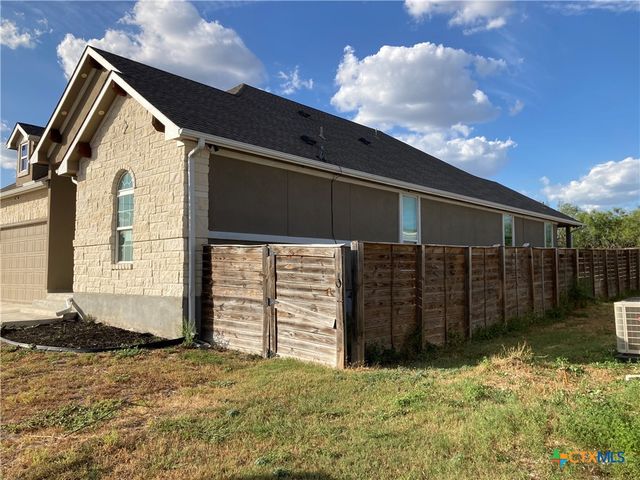 227 Margarita Drive, Dale, TX 78616