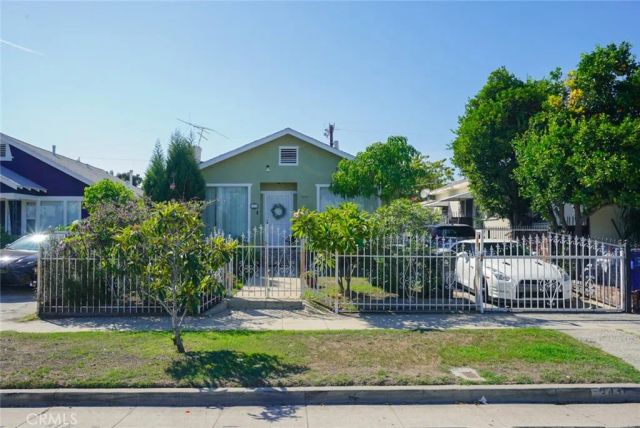 3415 S gramercy Place, Los Angeles, CA 90018