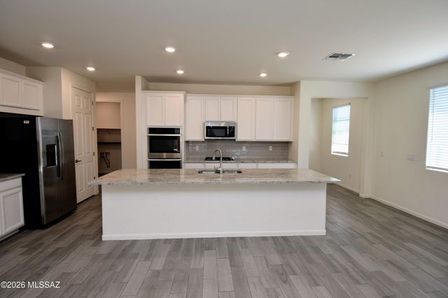 12115 N Candywine Drive, Marana, AZ 85653