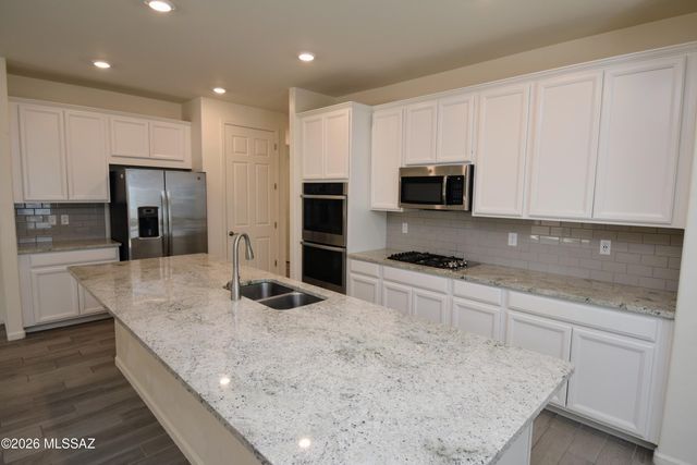 12115 N Candywine Drive, Marana, AZ 85653