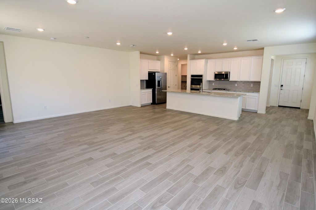 12115 N Candywine Drive, Marana, AZ 85653